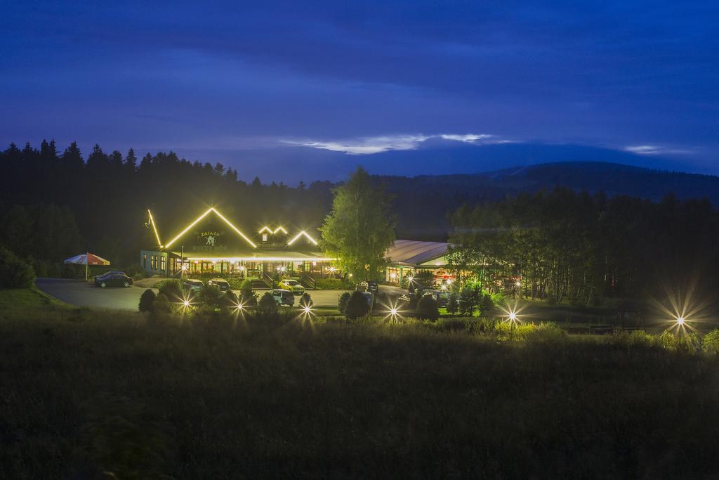 Zajazd Byczy Rog Międzylesie Esterno foto
